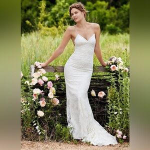 Willowby by Watters Cream Lace Gown